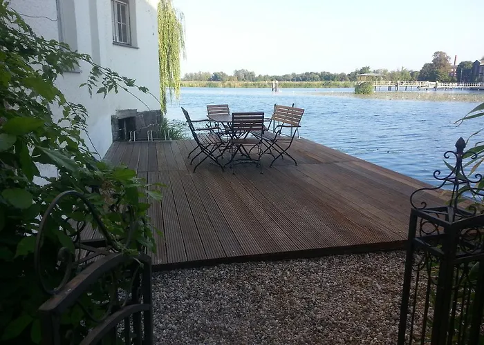 Auf Der Dominsel - Seerose * Brandenburg (Brandenburg an der Havel)