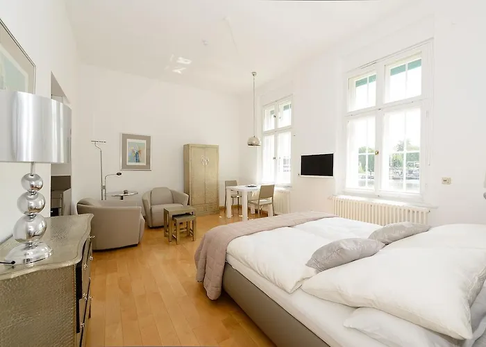 Auf Der Dominsel - Seerose Brandenburg (Brandenburg an der Havel)